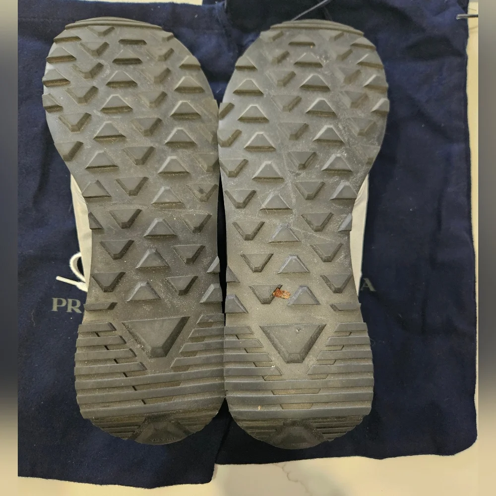 Prada Milano Men's Grey Sneakers 10.5 - Picture 9 of 11